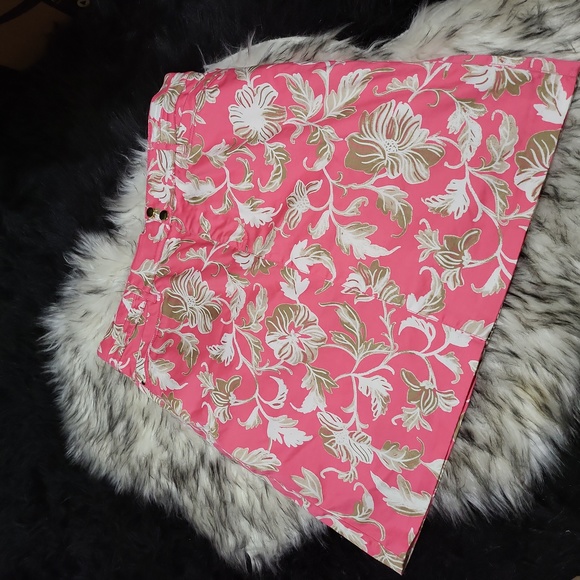 WOMENS BEAUTIFUL PINK AND FLOWER SKORT BY CHARTER CLUB SIZE 10. LIKE NEW - Picture 1 of 6
